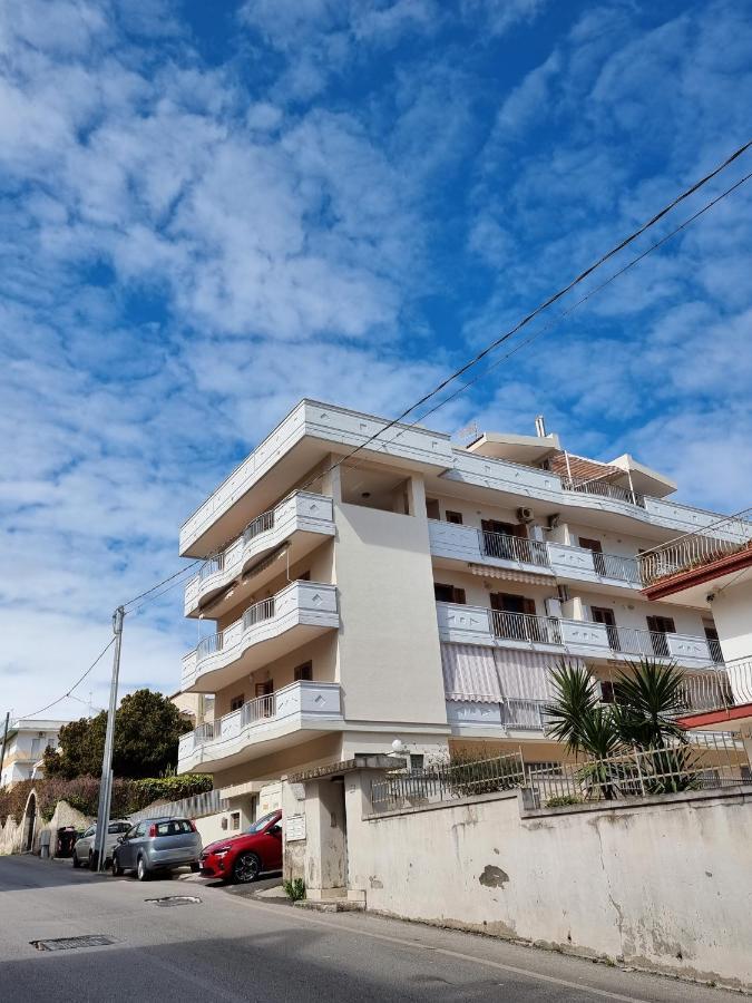 Апартаменты Terrazza Dea Calypso Сиракузы Экстерьер фото